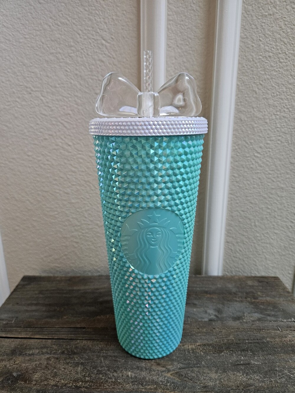 Starbucks Tiffany Studdwd Tumbler 24OZ NWT